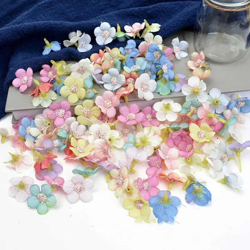 

100 Pcs 2cm Multicolor Daisy Flower Heads Mini Silk Artificial Flowers for Wreath Scrapbooking Home Wedding Decoration