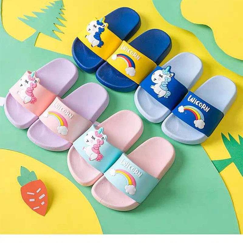 Летние Симпатичные тапочки с единорогом обувь для мальчиков и девочек радужная