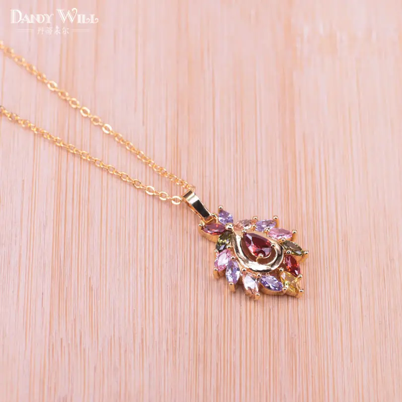 Набор ювелирных украшений золотого цвета искусственная