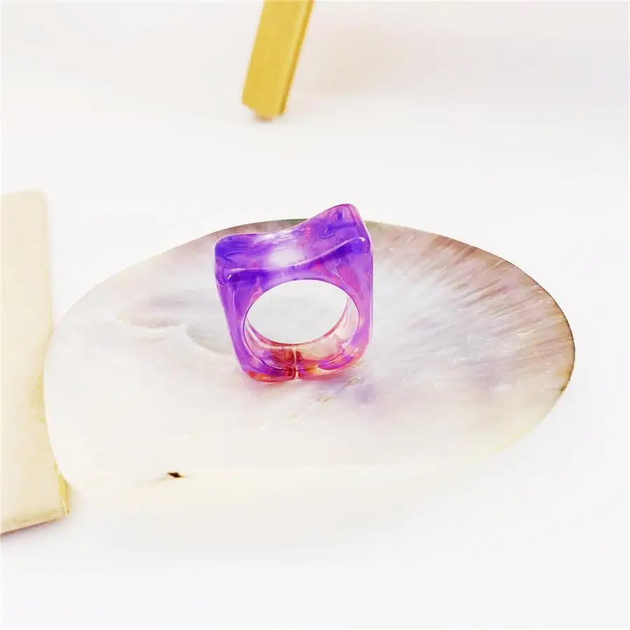

Colorful Creative Korean Geometric Rings Transparent Square Round Irregular Resin Acrylic Ring For Women Jewelry 2021