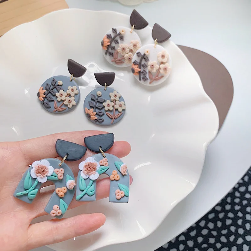 

Minar Cute Lovely Multiple Flower Painted Drop Earrings for Women Rainbow Geometric Polymer Clay Dangle Earrings Pendientes 2021
