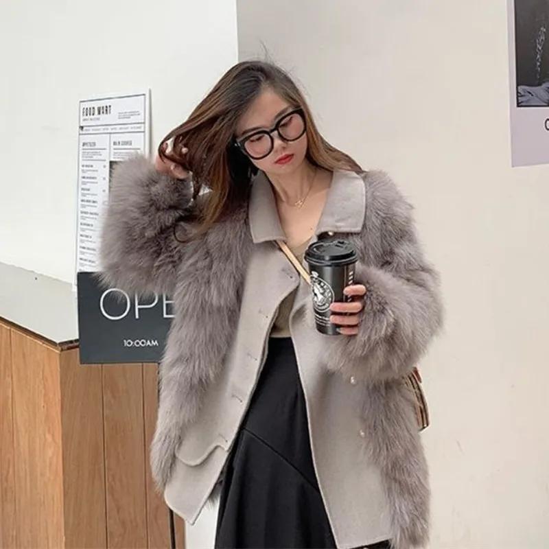 Женская куртка с отложным воротником однотонная теплая из искусственного