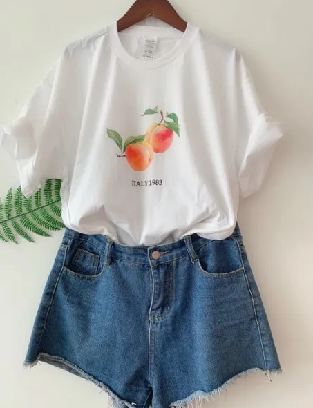 Женская футболка с короткими рукавами sunfiz YF летняя белая в ретро стиле рисунком