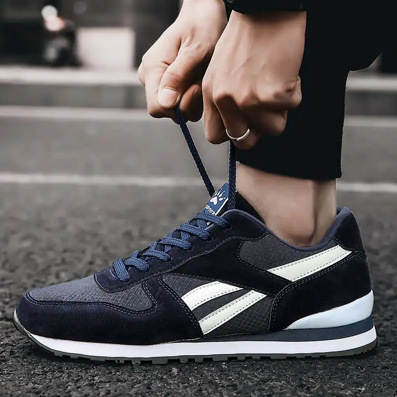 

Кроссовки мужские на шнуровке, Нескользящие, повседневная удобная обувь, черные, большие размеры, 139E, лето 2021