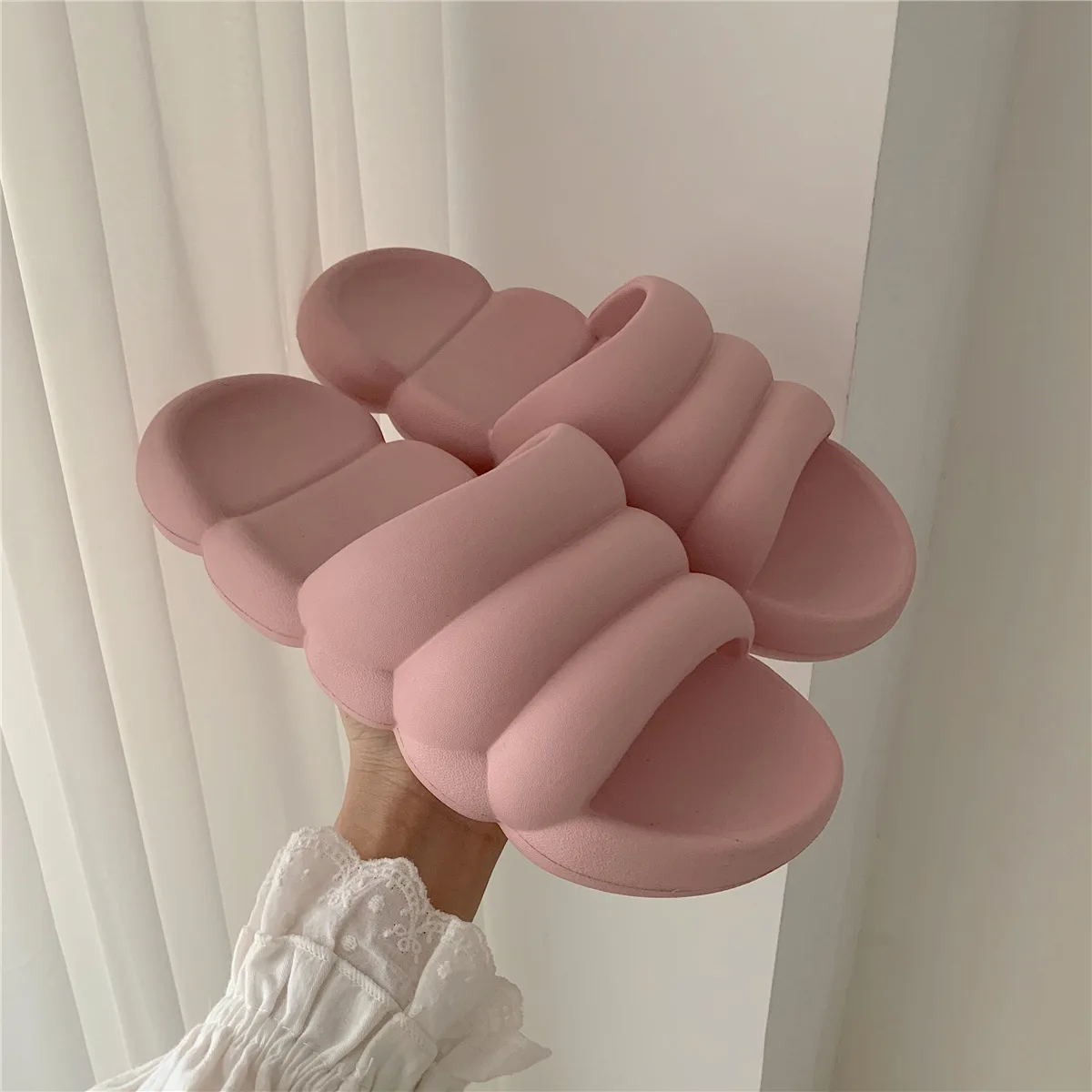 

2021New unisex slippers women men's shoes summer bathroom slippers couple indoor sandals fashion home slippers non-slip slippers