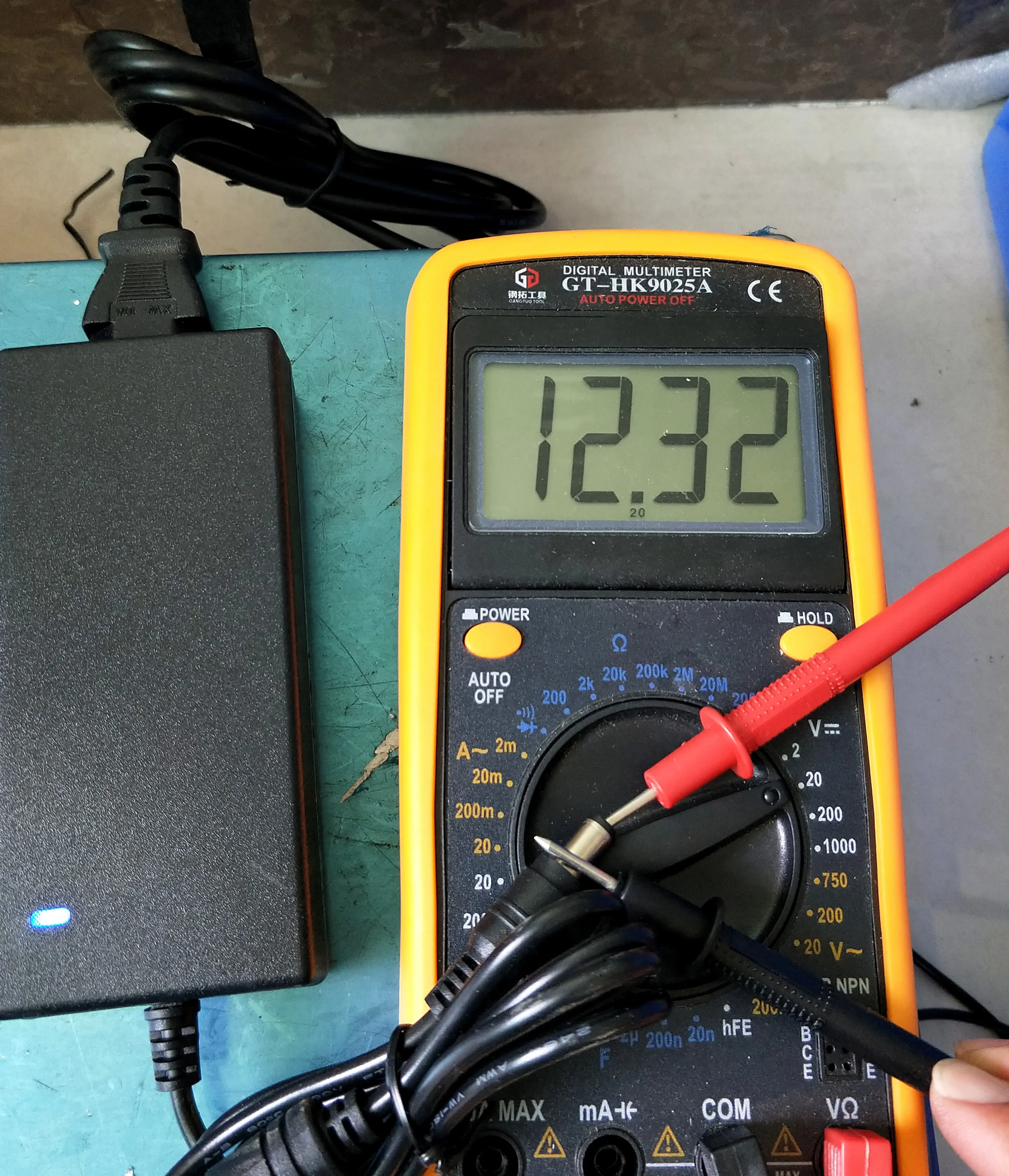 Адаптер постоянного тока профессиональный источник питания выход DC12V5A вход AC 100