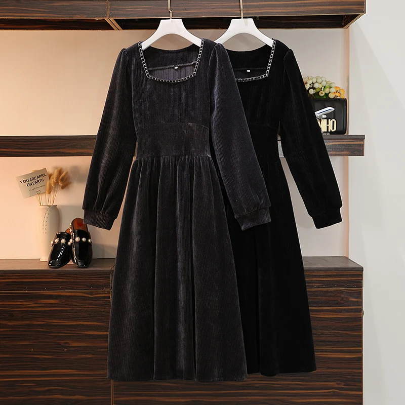 

Женское свободное вельветовое платье на пуговицах, в винтажном стиле