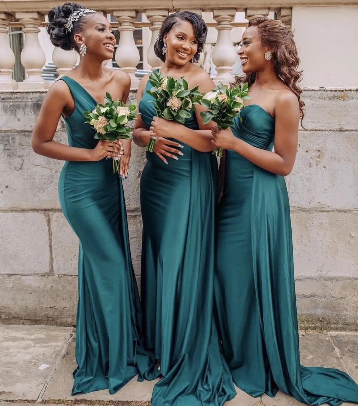 

Green One Shoulder Mermaid Bridesmaid Dress Sweep Train Simple African Country Wedding Guest Gowns Plus Size Maid Of Honor Dress