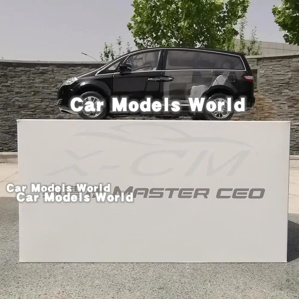 Литая под давлением модель автомобиля Dongfeng Yulong Master CEO MPV 1:18 (черный) + маленький