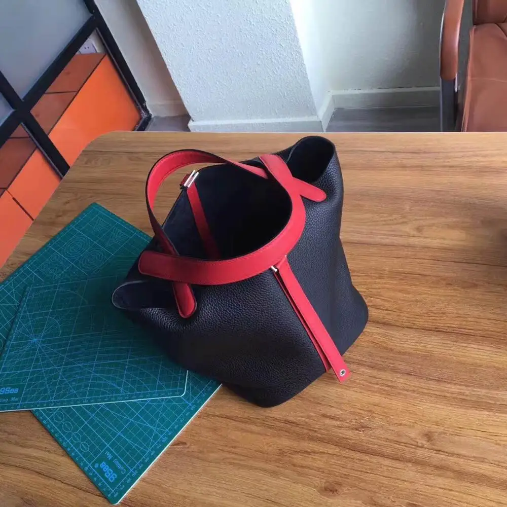 

free shipping 2020 the new style fashion and casual genuine cow leather women handbag 4 color 18cm touching -soft mini cute bag