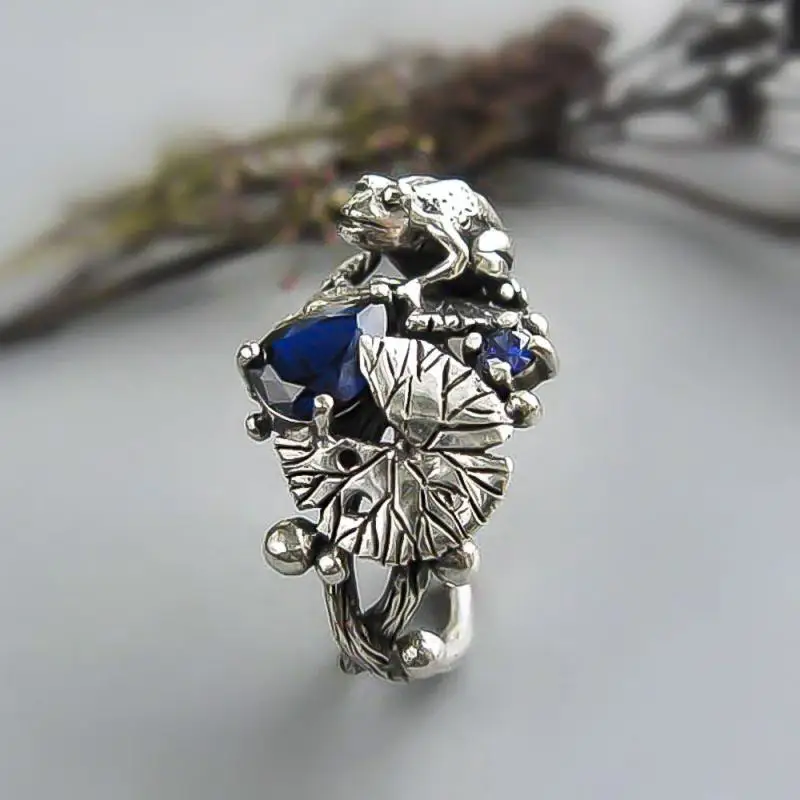 Retro Geometric Frog Lotus Leaf Ring Fashion Men and Women Blue Gemstone Decoration Casual Party Mascot Animal Jewelry | Украшения и