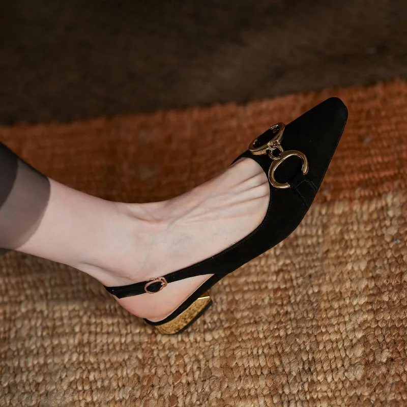 

Women Sandals Low Heel Slippers Retro Casual Outdoor Office Ladies Summer Metal Buckle Back Strap Elastic Band Shoes