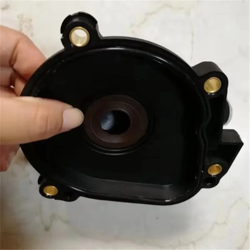 Оригинальный масляный крышка сепаратора расположен на головки блока цилиндров