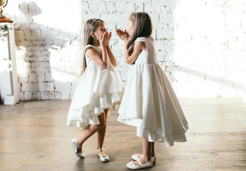 Очаровательные платья с цветочным узором для девочек на свадьбу многослойными