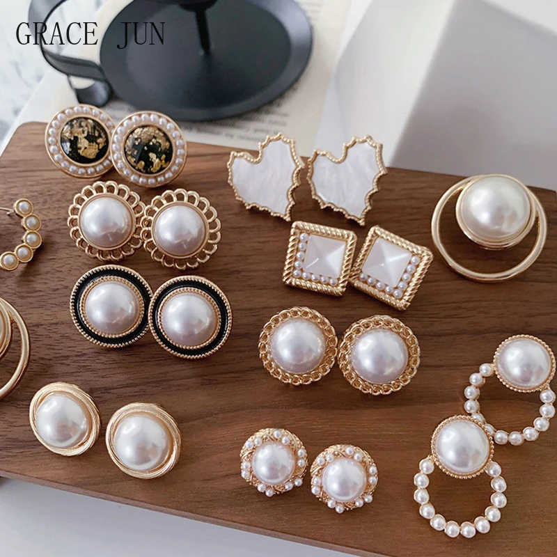 

GRACE JUN Korean Style Simulated Pearl Big Round Clip on Earrings Non Pierced Baroque Pearl Ear Clip for Women Jewelry Wholesale