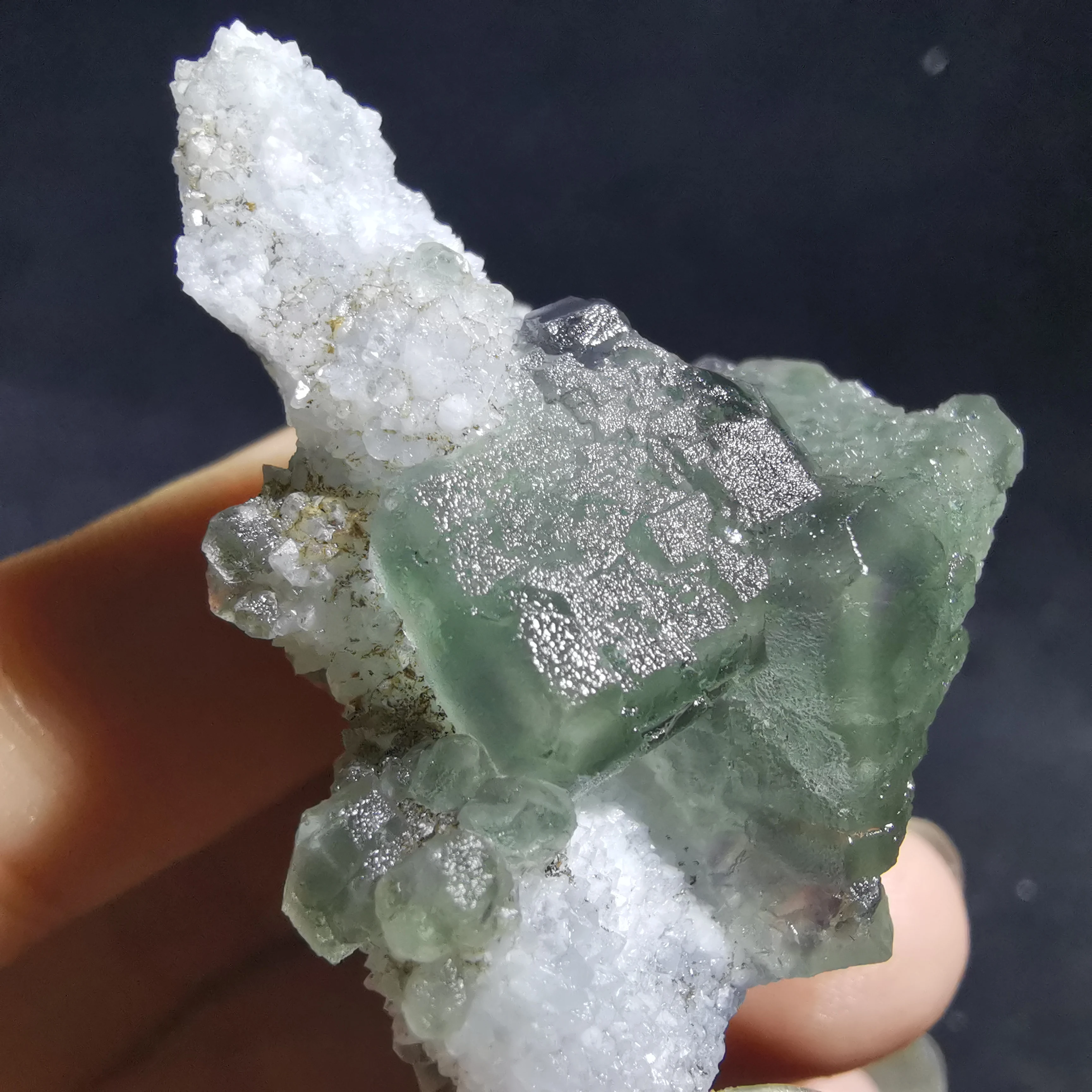 

26g100% natural rare blue-green fluorite cluster mineral crystal specimen healing energy raw stone teaching home decoration