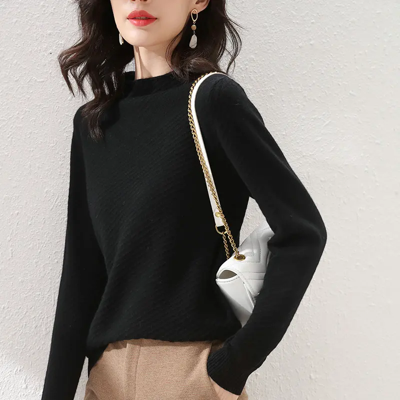 

2020 Autumn and Winter New 100% Pure Wool Semi-high Round Neck Woolen Sweater, Women's slim Slim Pullover, Warm and Light Sweate
