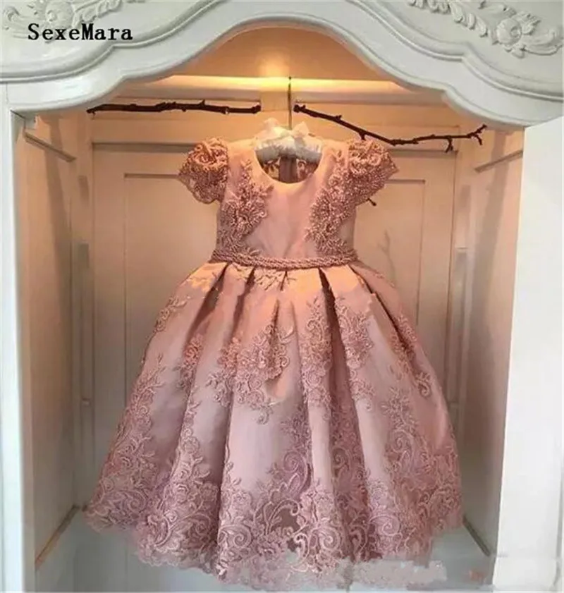 Детское кружевное платье с бантом на возраст 12-12 лет | Детская одежда и обувь