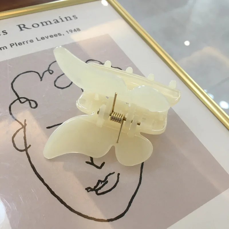 

Solid Hair Claws Elegant Small Butterfly Hair Clips Girl Sweet Hairpins Barrette Headwear for Women Hair Accessories Gifts