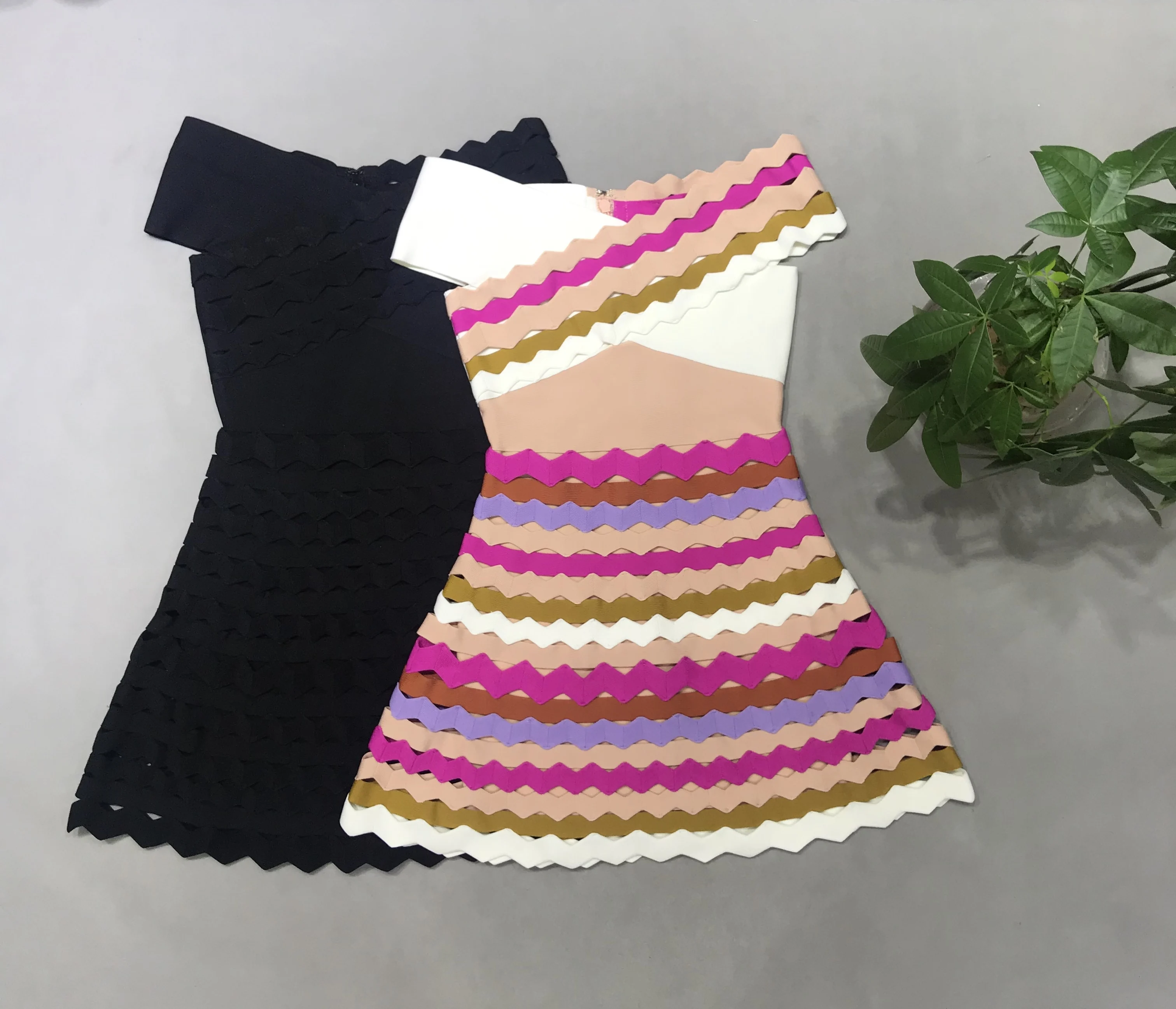

2019 New Women black Bodycon Bandage Dress V-Neck sleeveless Vestidos Clubwear Celebrity Evening Party Dress
