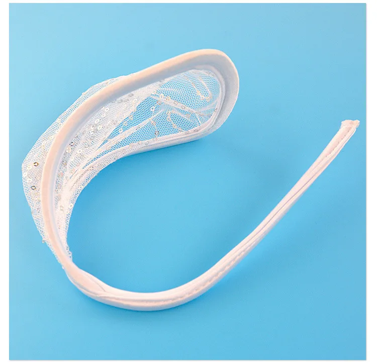 Мужское нижнее белье с выпуклым карманом и кружевным цветком прозрачное