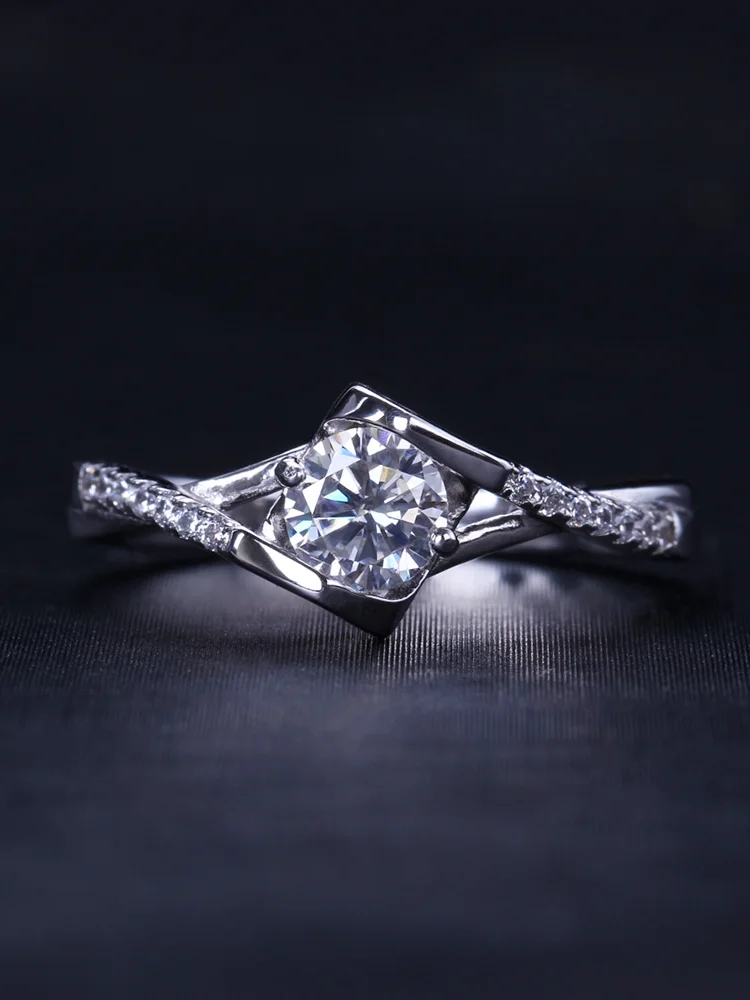 

Angel Kiss Diamond Ring, Moissanite Ring, 0.5,1 Carat Moissanite Ring, S925 Sterling Silver Moissanite Ring, Engagement Ring