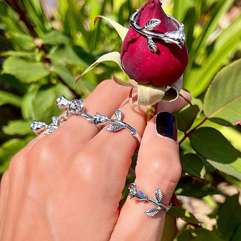 

Rose Flowers Thorns Open Rings for Women Simple Geometric Colorful Hollow Couple Wedding Ring Sweet Jewelry Gifts Wholesale