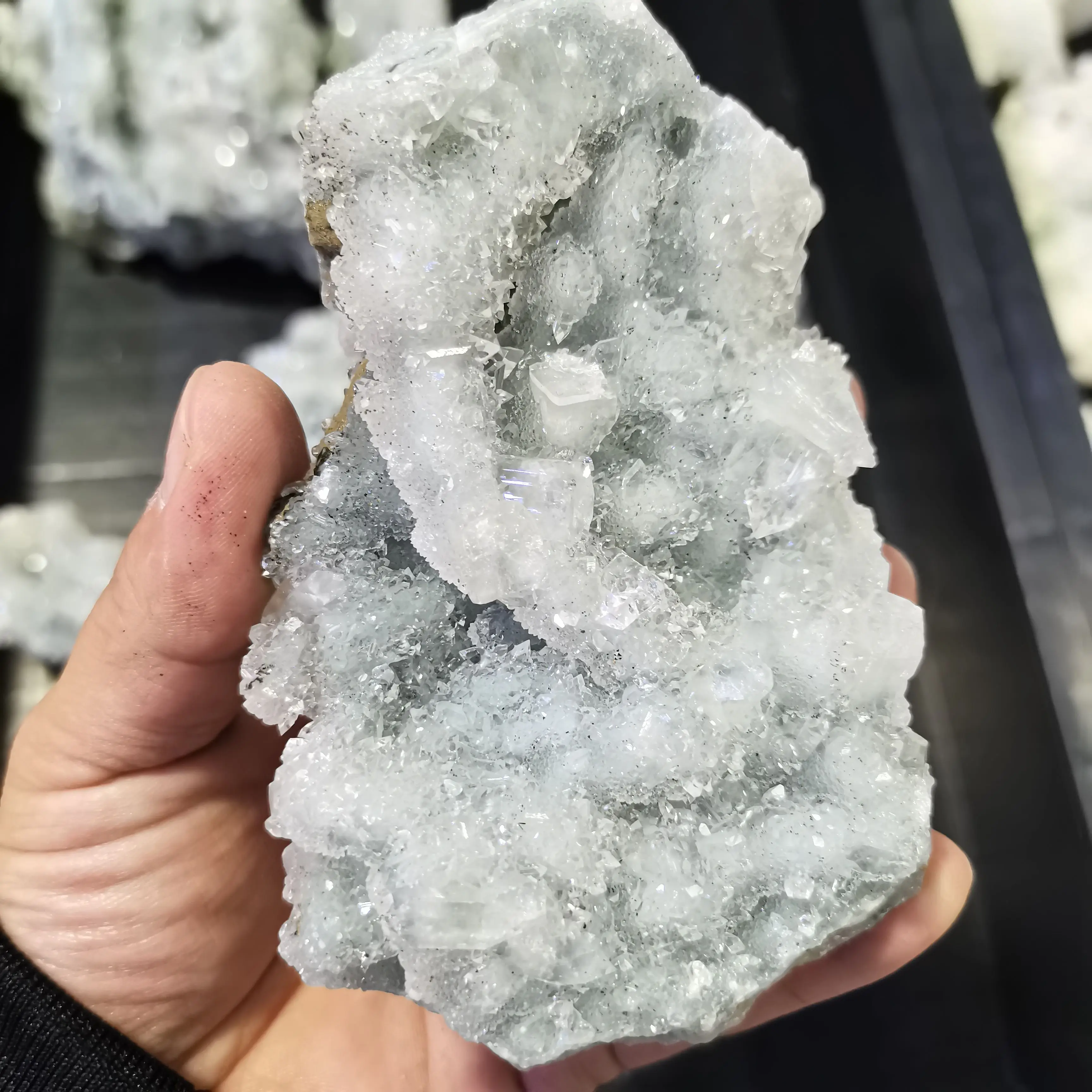 7000g Natural crystals apophyllite minera stone specimens healing stones Appreciate teaching and scientific research - Цена: 23670.55