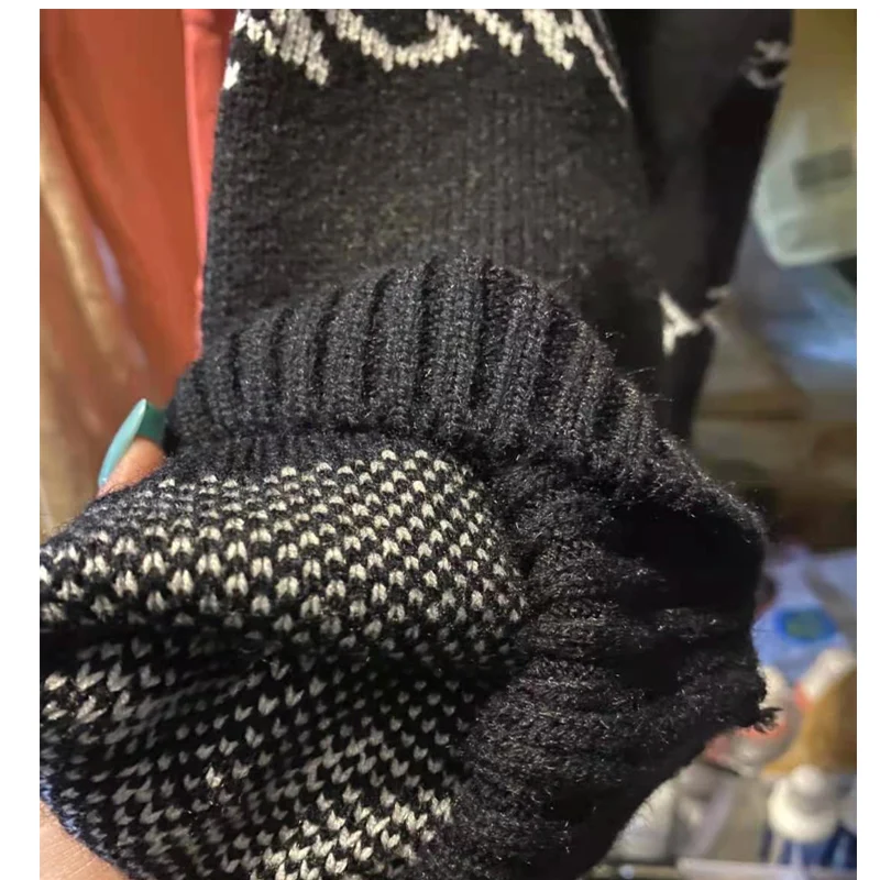 

Sweater Suitable for 55-67.5kg