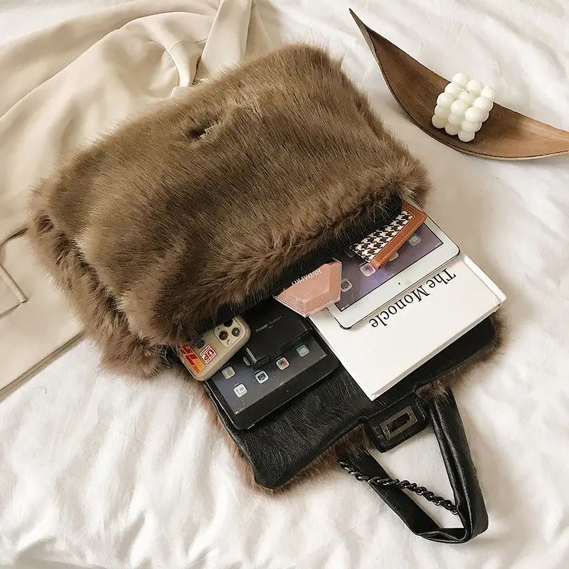 

2020 Winter New Casual Furry Shoulder Bag for Woman Fashion Cover Type Red Crossbody Bags Women Blue Lovely Shopping Bag