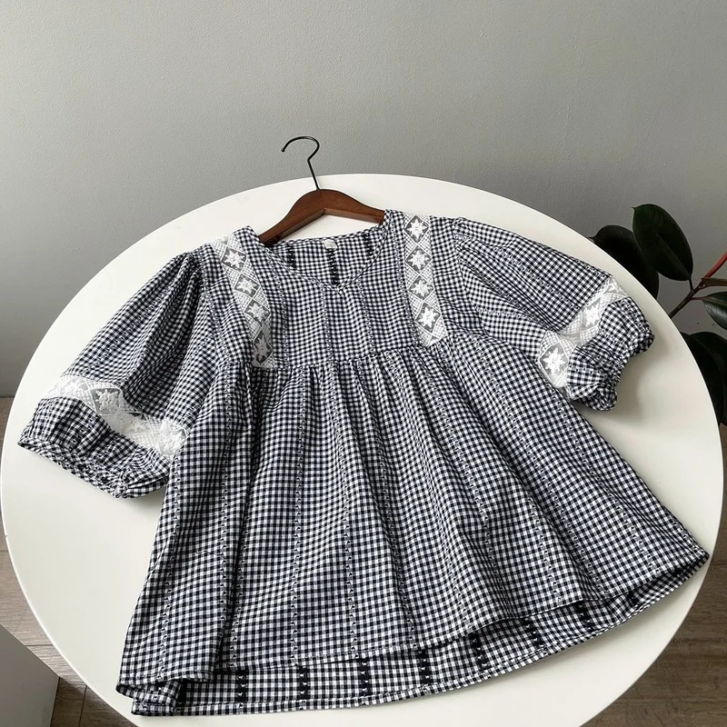 

Korean Sweet Lace Patchwork Loose Plaid Blouses V-neck Lantern Sleeve Women Shirts Summer Chic Blusas Mujer De Moda 2021 Verano