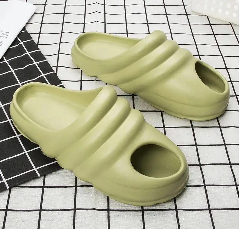 

Slippers Men's Summer Leisure Beach Sports Step On Shit Sense Word Sandals