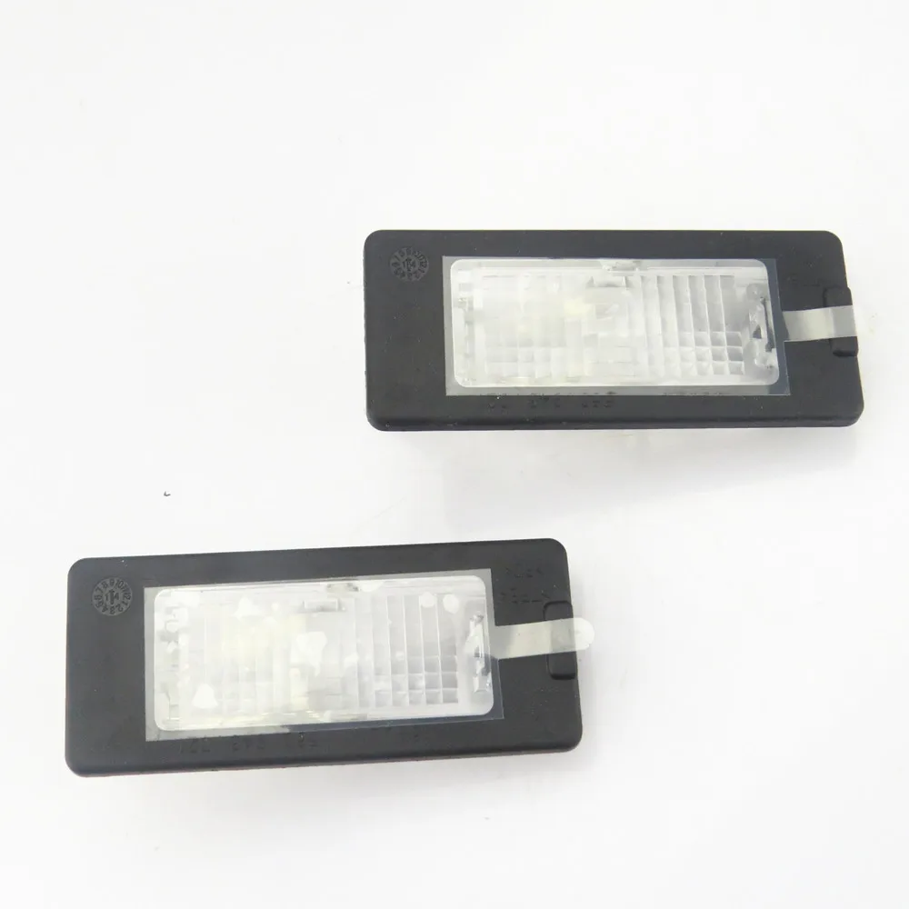 

FHAWKEYEQ Car Rear License Plate Light For VW Tiguan Passat B6 B7 Sharan Polo Touareg Jetta MK6 Seat Alhambra Ibiza 5N0 943 021