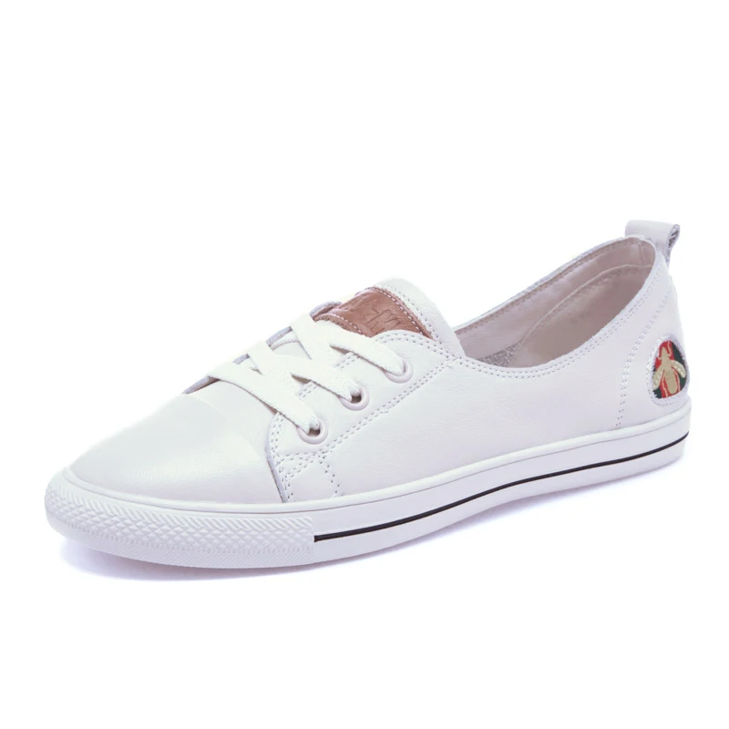 

New Summer Leather Casual Shoes, Soft Sole, Small Bee Women Flat White Sneakers, Comfortable Vulcanized Fashion Women's Loafers