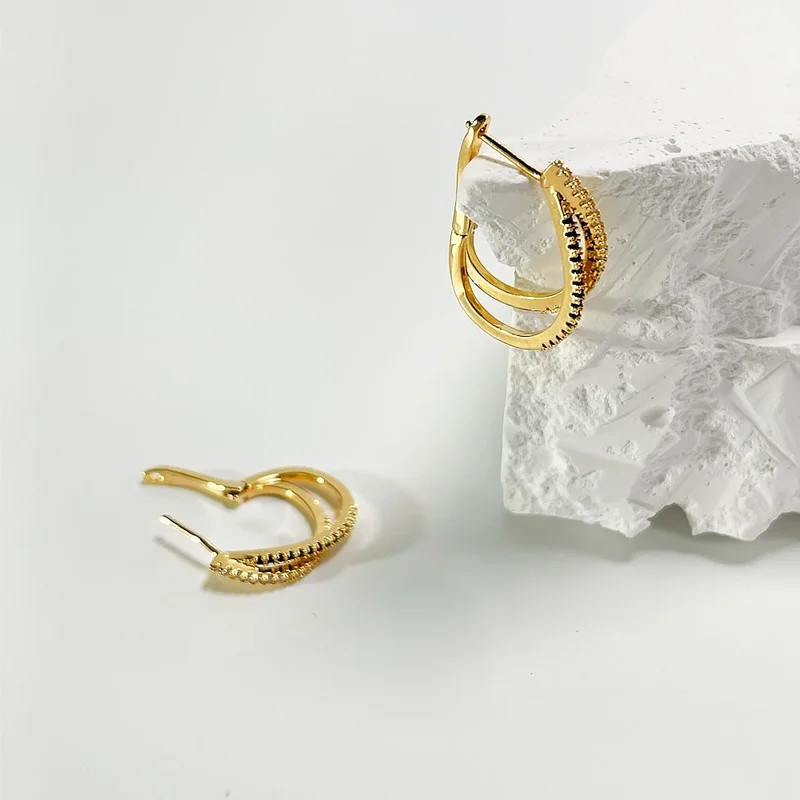 

Gold Plated 2 Layer Circle Micro Inlay Black White Sparkling Zircon Hoop Earrings For Women Cute Bling Earring Fashion Jewelry