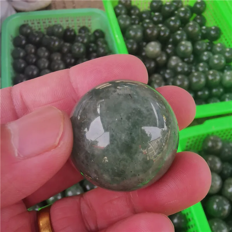 

Natural crystal ball crystal transparent is necessary to decorate the house can ward off evil spirits meditate