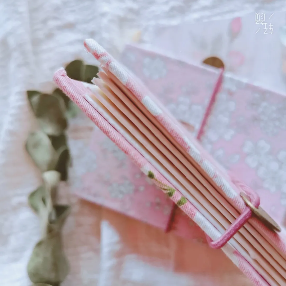 Ручной работы акварельный блокнот расписанный вручную дорожный журнал