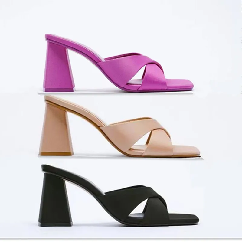 

2022 Spring and Summer New Women's Shoes Black Cross Strap Fashion High Heel Sandals Square Toe Fashion Thick Heel Sandals