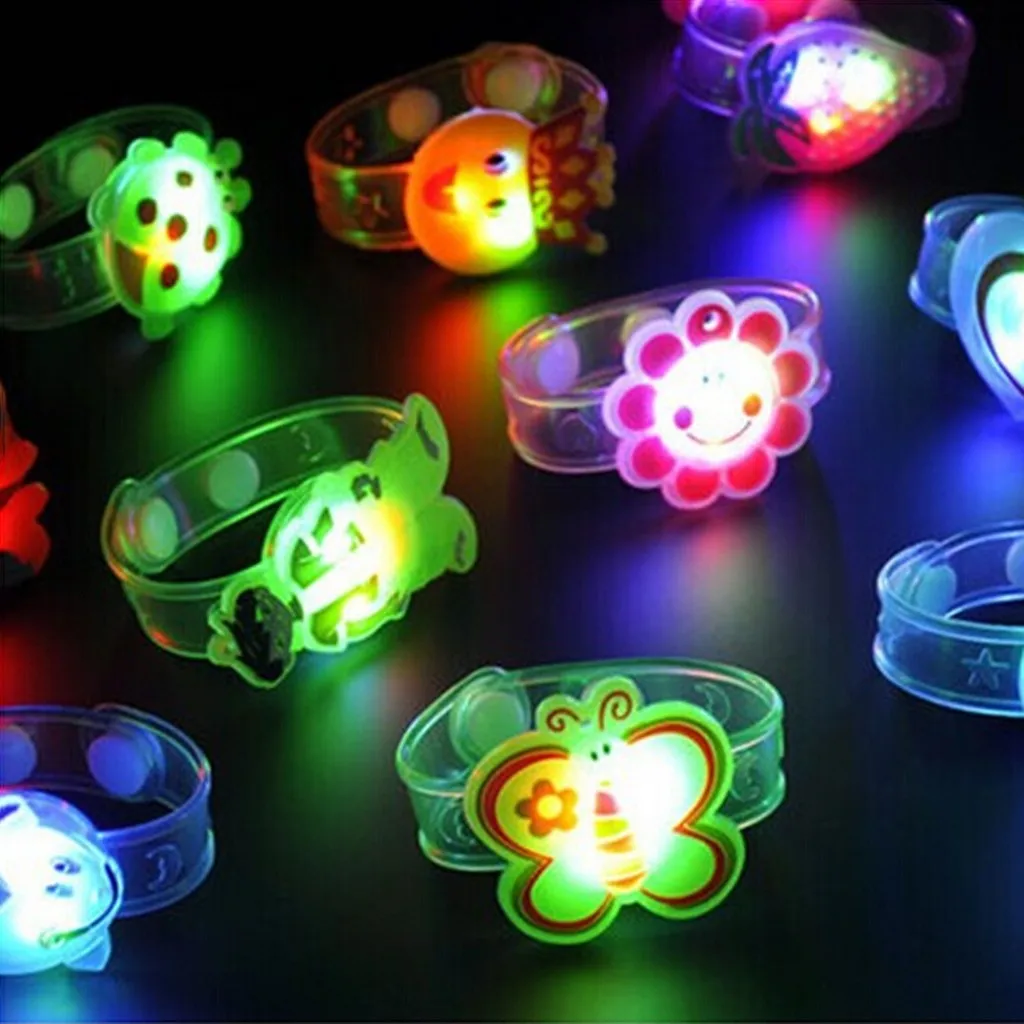 

Children's day Light Flash Toys Wrist Hand Take Dance Party Dinner Party Xmas Luminous Kids toys juguetes brinquedos New style
