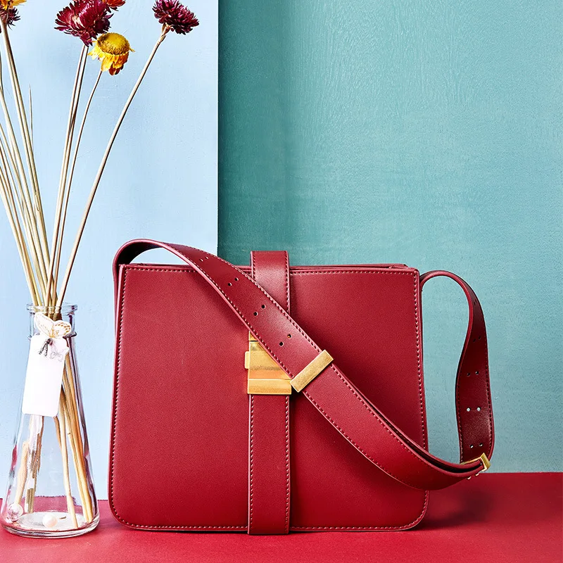 Женская сумка мессенджер из натуральной кожи маленькая мини через плечо для