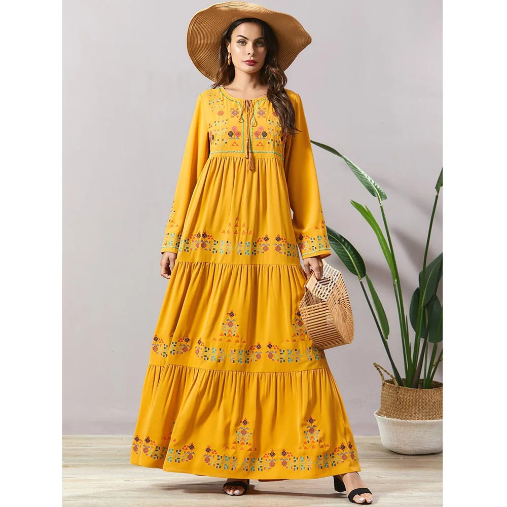 

Ethnic Embroidery Abaya Muslim Women Dress Turkish Kaftan Dubai Jilbab Arab Robe Islamic Clothing Long Maxi Party Gown Caftan