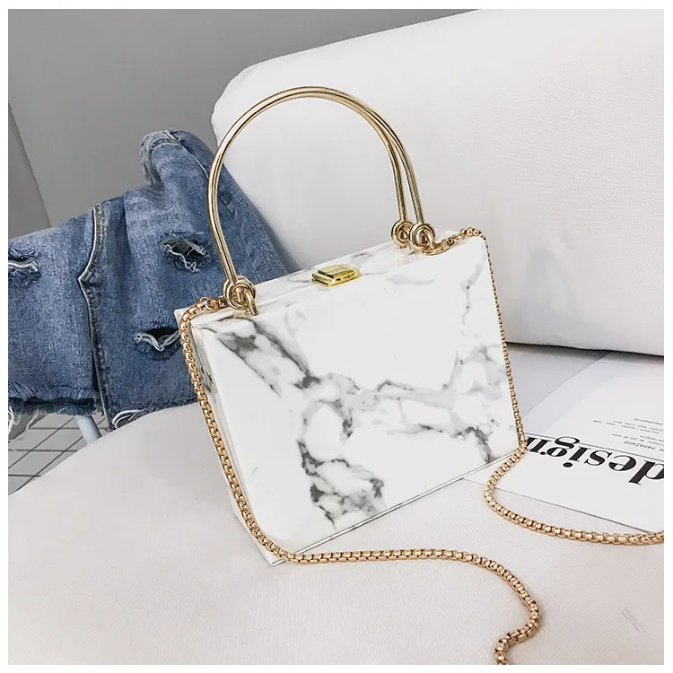 

2020 brand designer portable messenger chain stereotyped small box female bag retro new lady chain box small square bag