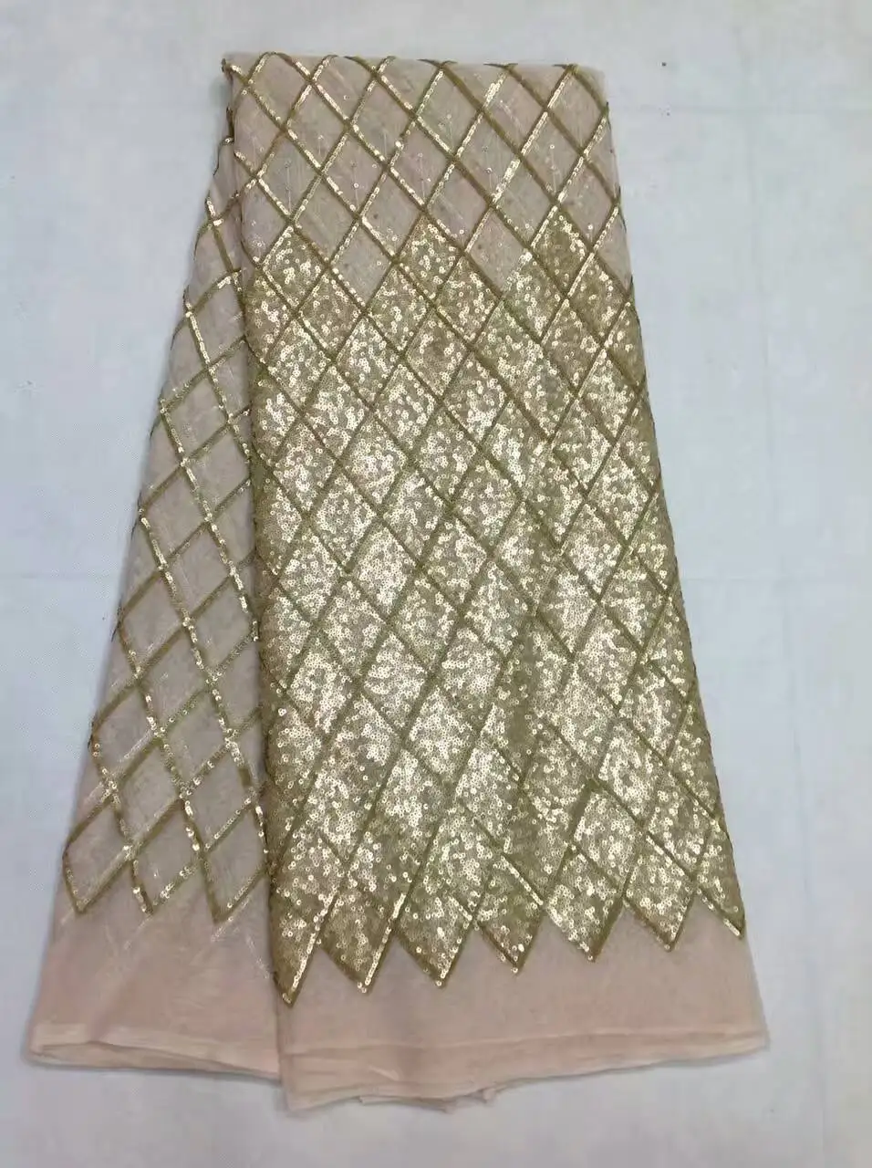 

2021 African Design golden Net Lace Fabric/ High Quality Nigeria Mesh Lace/ French Tulle Lace Fabric For Fashion Dress JL1060