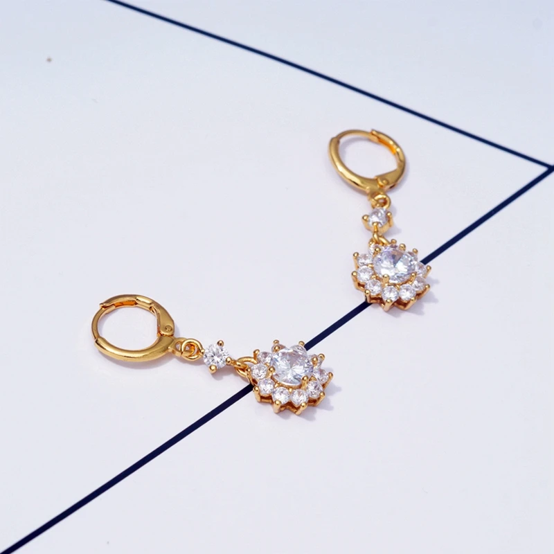 Серебряные серьги женские модные цветок с болтающимися частями для женщин белый