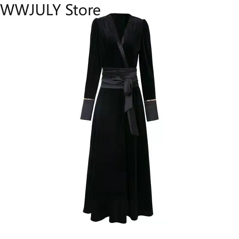 Женское бархатное платье средней длины черное винтажное с длинным рукавом и