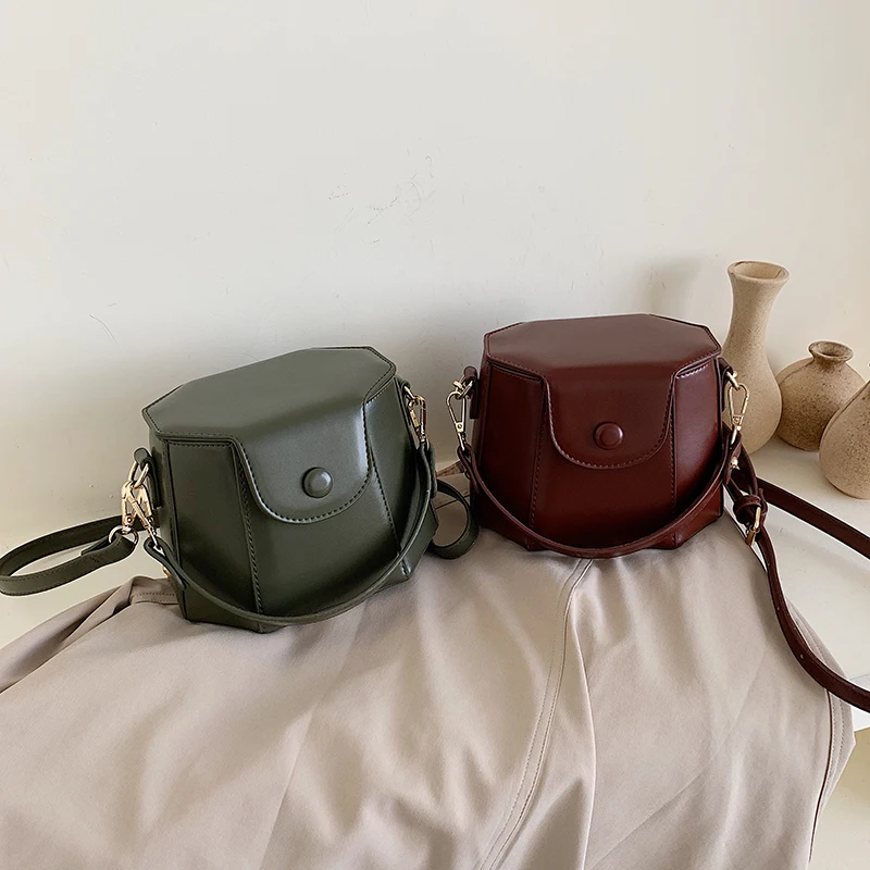 

2021 Fashion Casual Backpack for Men and Women, Large Capacity Multi-functional Bag Simple Fashion Casual Bag BBA459--BBA463