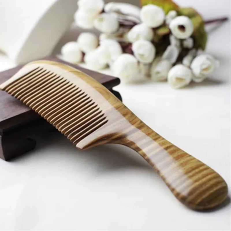 

Fine Green Sandalwood Comb Sandalwood Comb with Handle 19*5.7*1.5cm