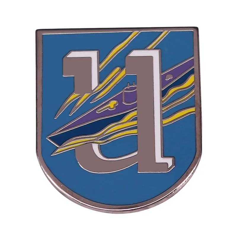 

Первый значок Uboat Flotilla Cap Badge немецкий темно-синий значок Ретро Состаренный Repro
