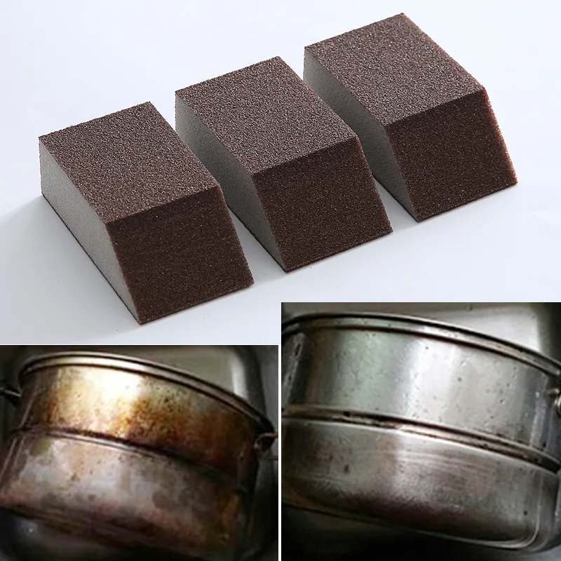 Очищающая кухонная утварь от накипи с помощью волшебной губки удаляющей дно