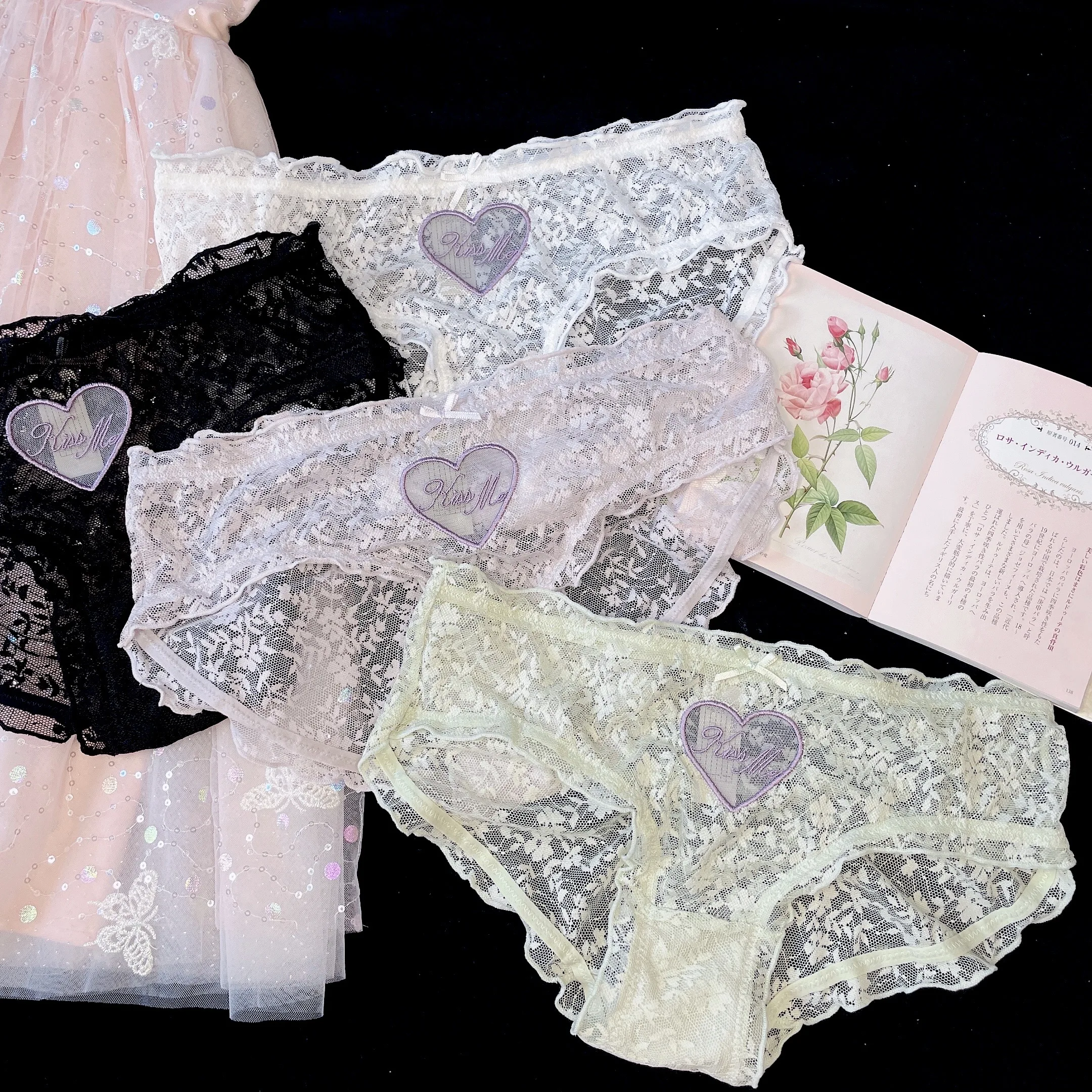 

Прозрачные трусики с вышивкой из газовой Ткани в стиле «лолита»